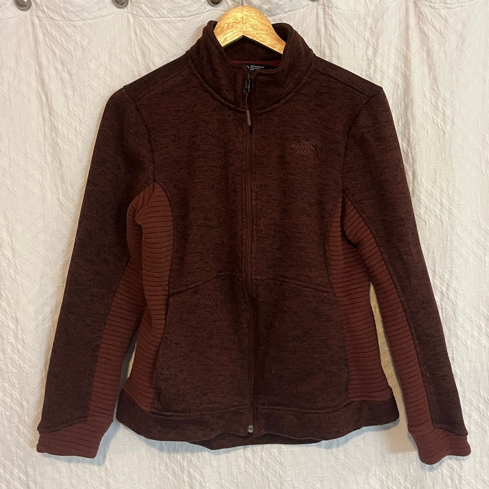 The North Face Indi burgundy red Full-Zip Jacket size M